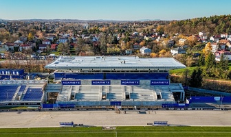 Stadion w Krośnie rośnie w oczach. Ruszył ostatni etap prac przy trybunie głównej [ZDJĘCIA]