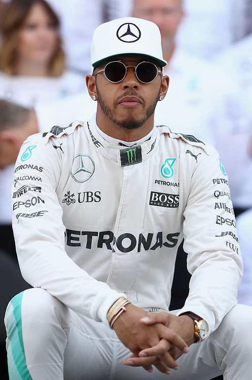 Najlepsze zdjęcia pierwszych testów F1 (galeria)